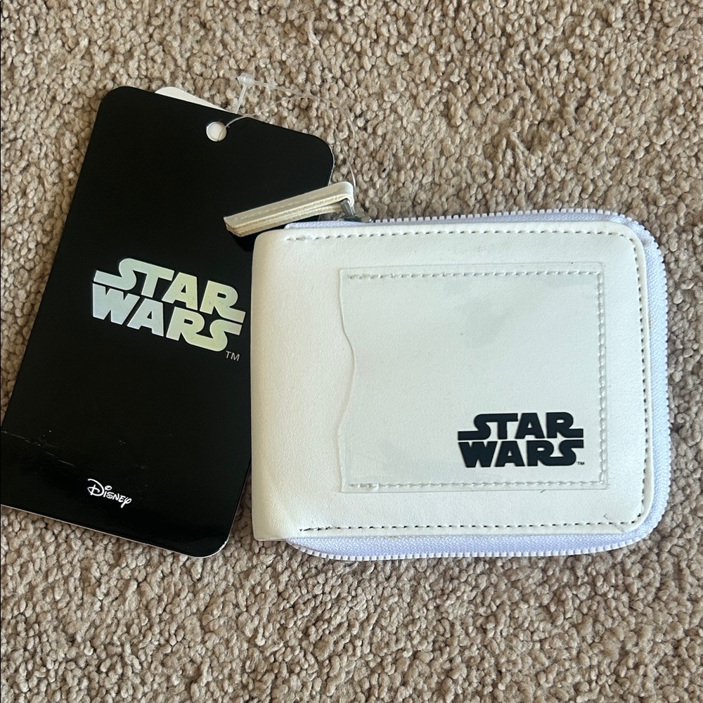 Star Wars White and Black Zip Card Wallet
